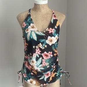 NWOT Kona Sol Floral Tankini Top Medium